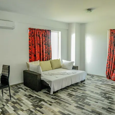 Apartament Bloc Nou Zona Opera 1 *